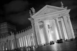 Pietarinkirkon pylväikkö, kuva Maria Covino