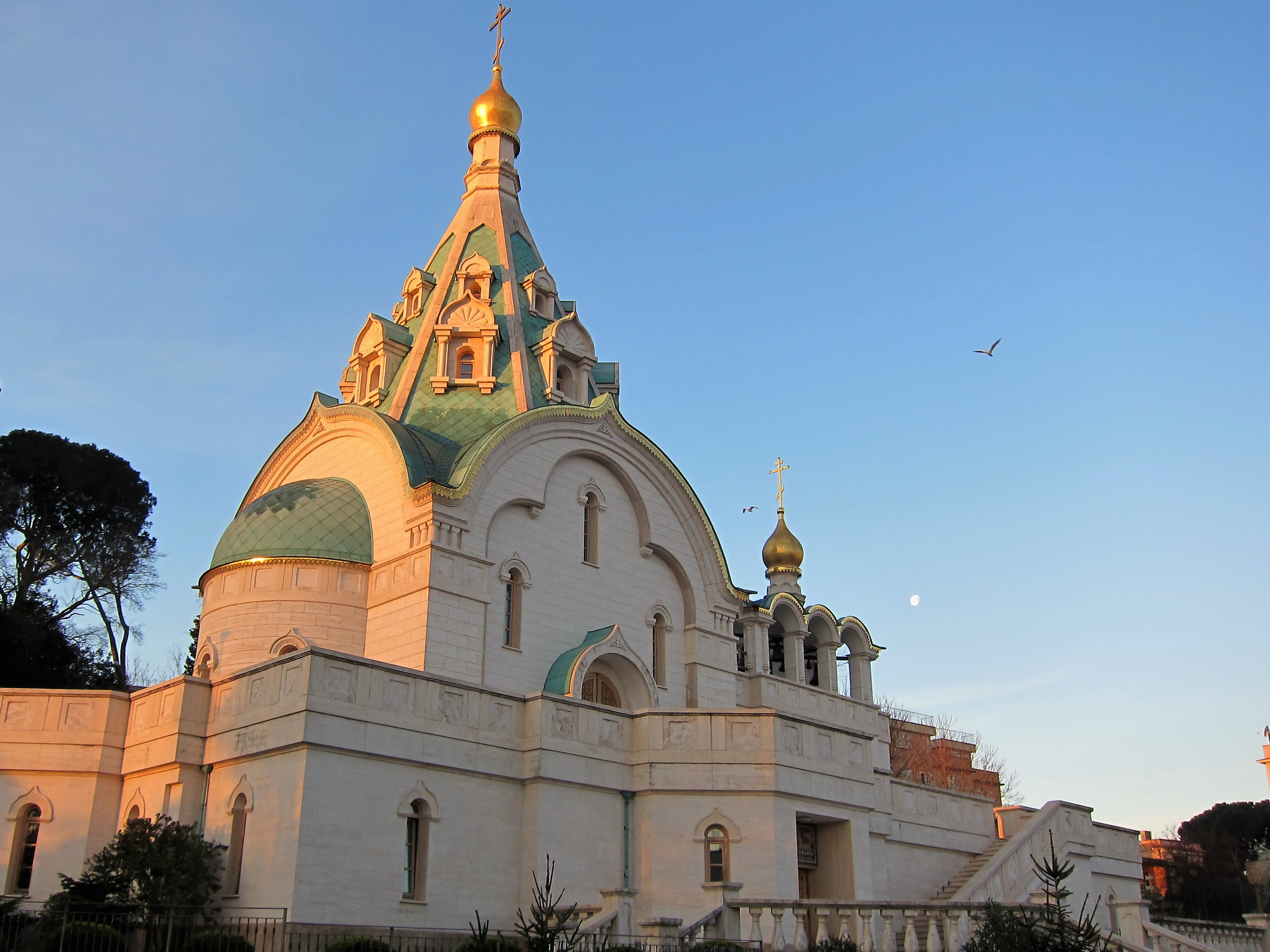 Näkymä ikkunastamme venäläis-ortodoksiselle kirkolle